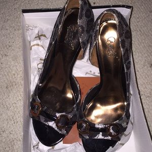 Carlos Santana Roulette-Copper Heels